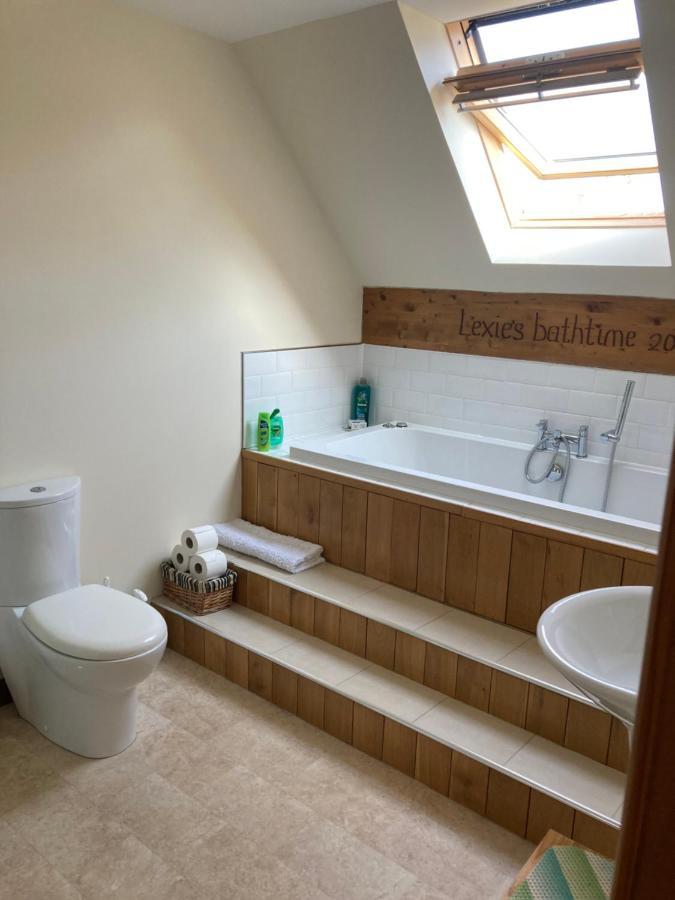 Springbank Apartment - Sleeps 4 - Pet Friendly Fort William Extérieur photo